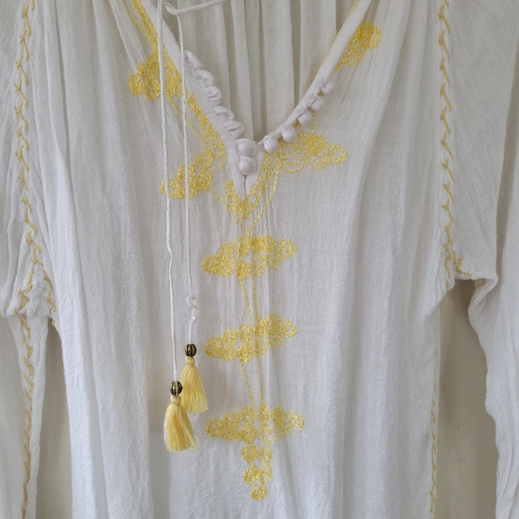 Melissa Odabash Ivory Yellow Embroidered Blouse Top size Medium - Picture 8 of 8